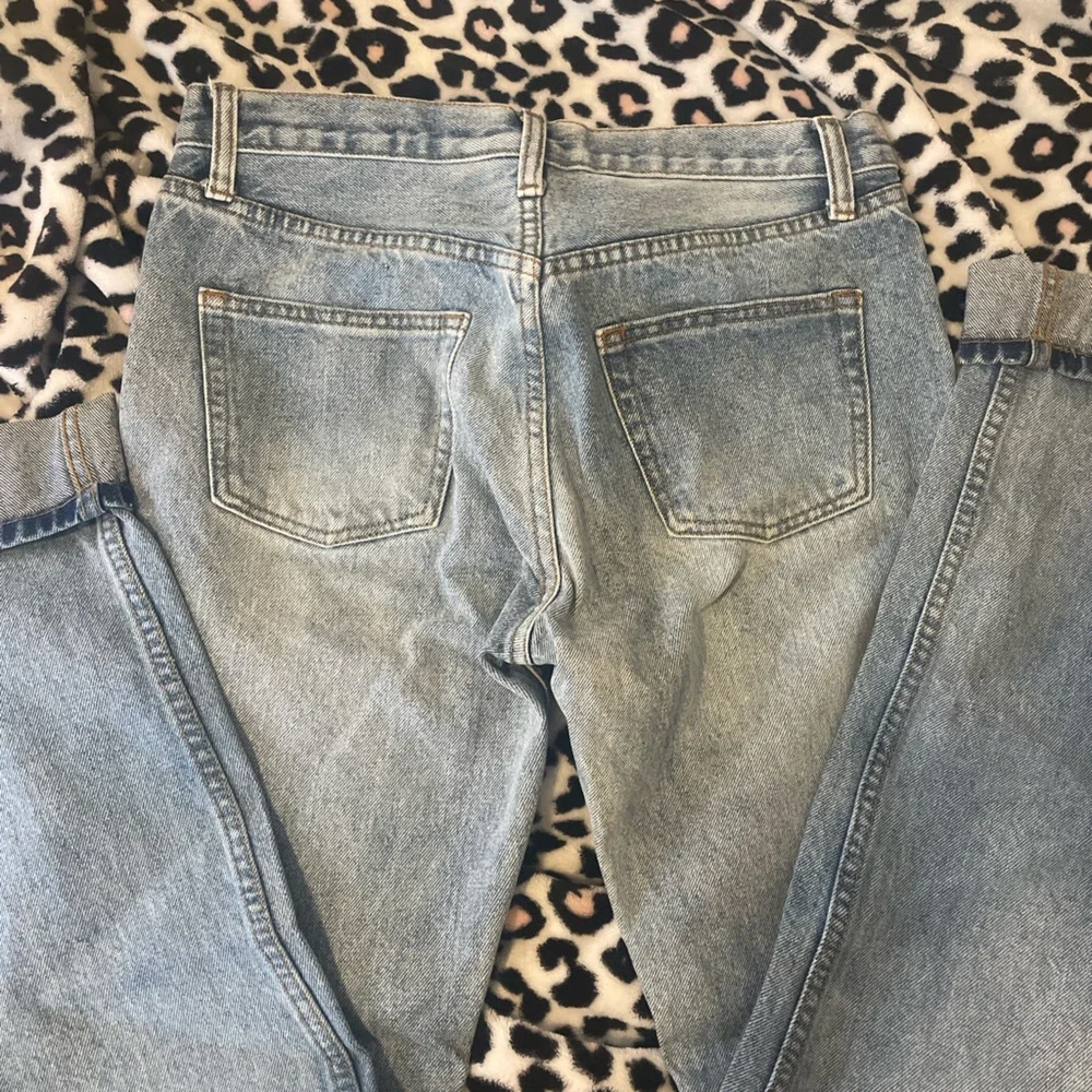 brandy melville low rise jeans - Picture 3 of 3